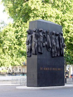 Monument to women of World War II